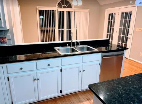 Kitchen - 304 Yuma Trl, Augusta, GA 30907 photo 5 of 8