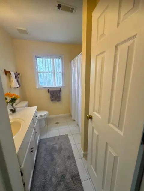 Bath - 304 Yuma Trl, Augusta, GA 30907 photo 2 of 3