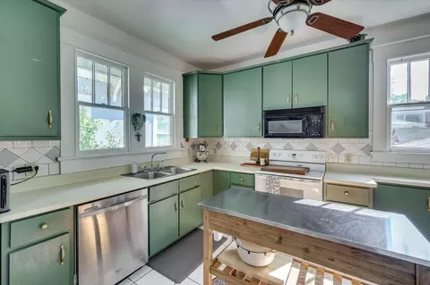 Kitchen - 1440 Johns Rd, Augusta, GA 30904 photo 2 of 8