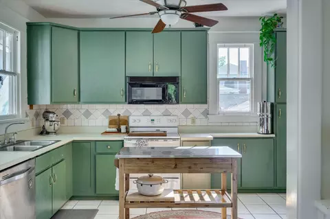 Kitchen - 1440 Johns Rd, Augusta, GA 30904 photo 1 of 8