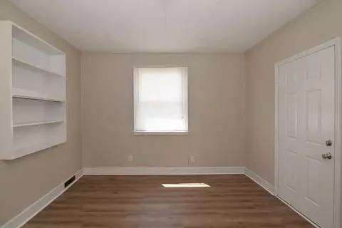 Living - 1938 Roys Ln, Augusta, GA 30906 photo 4 of 4