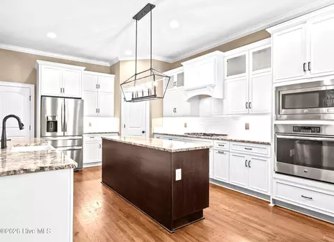 Kitchen - 9060 Winterton St, Evans, GA 30809 photo 4 of 5