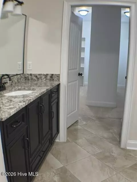 Bath - 9060 Winterton St, Evans, GA 30809 photo 8 of 12