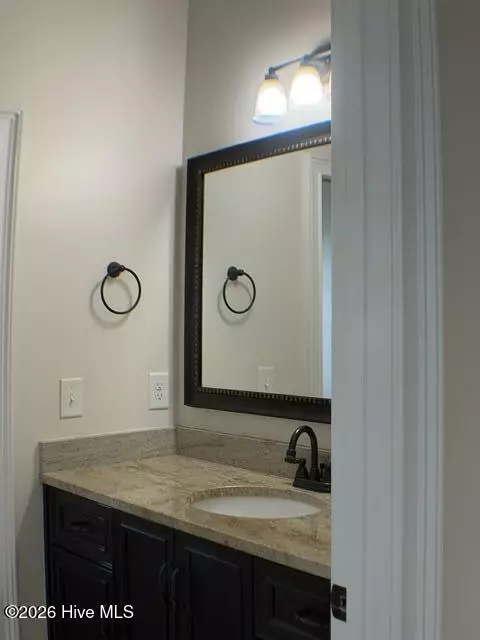 Bath - 9060 Winterton St, Evans, GA 30809 photo 3 of 12