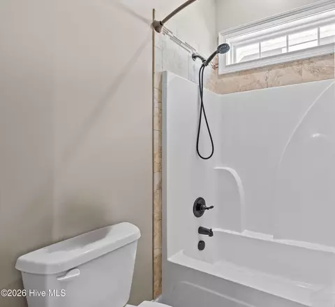 Bath - 9060 Winterton St, Evans, GA 30809 photo 1 of 12