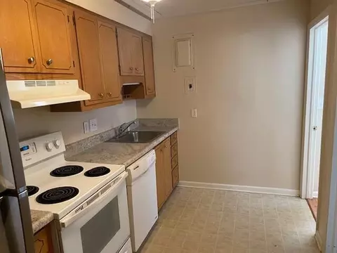 Kitchen - 2210 2212 Central Ave, Augusta, GA 30904 photo 2 of 2