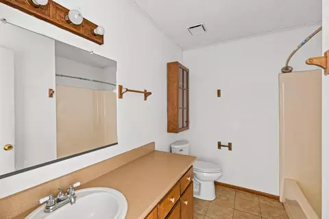Bath - 3909 Roberts Road Rd UNIT A/B, Augusta, GA 30907 photo 2 of 2