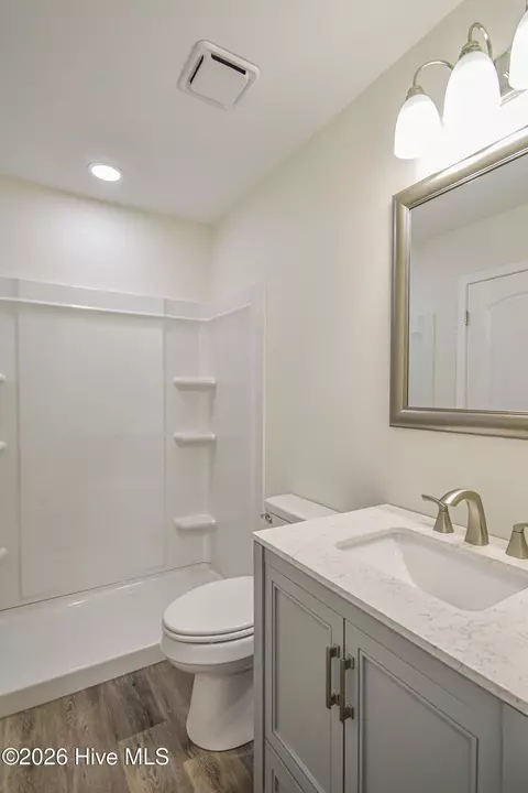 Bath - 1424 Brown St, Augusta, GA 30901 photo 17 of 25
