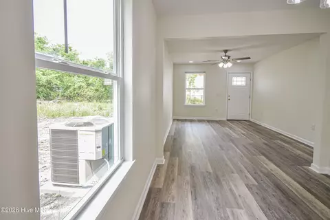 Living - 1424 Brown St, Augusta, GA 30901 photo 9 of 10