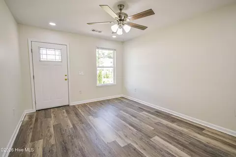 Living - 1424 Brown St, Augusta, GA 30901 photo 1 of 10