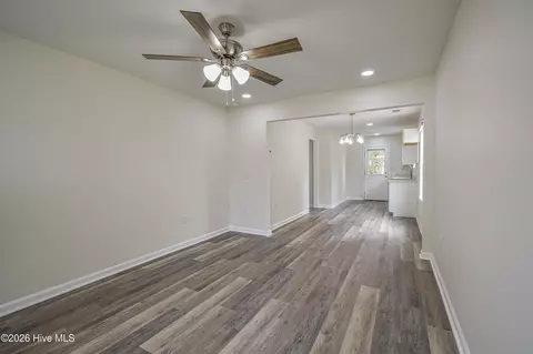 Living - 1424 Brown St, Augusta, GA 30901 photo 7 of 10