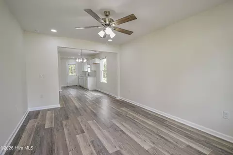 Living - 1424 Brown St, Augusta, GA 30901 photo 6 of 10