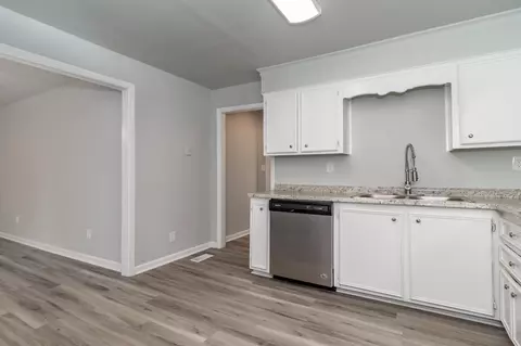 Kitchen - 1039 Redbird Rd #B, Augusta, GA 30904 photo 2 of 7