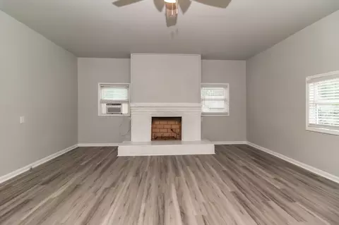 Living - 1039 Redbird Rd #B, Augusta, GA 30904 photo 7 of 7