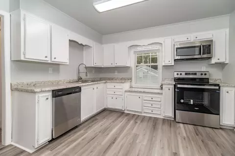 Kitchen - 1039 Redbird Rd #B, Augusta, GA 30904 photo 1 of 7