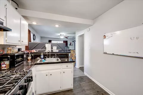 Kitchen - 305 1st St, Augusta, GA 30901 photo 3 of 6