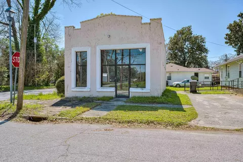 Exterior - 305 1st St, Augusta, GA 30901 photo 9 of 10