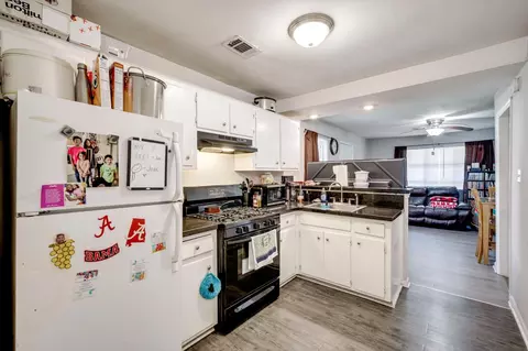 Kitchen - 305 1st St, Augusta, GA 30901 photo 2 of 6