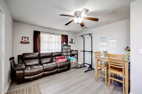 Living - 305 1st St, Augusta, GA 30901 photo 1 of 7