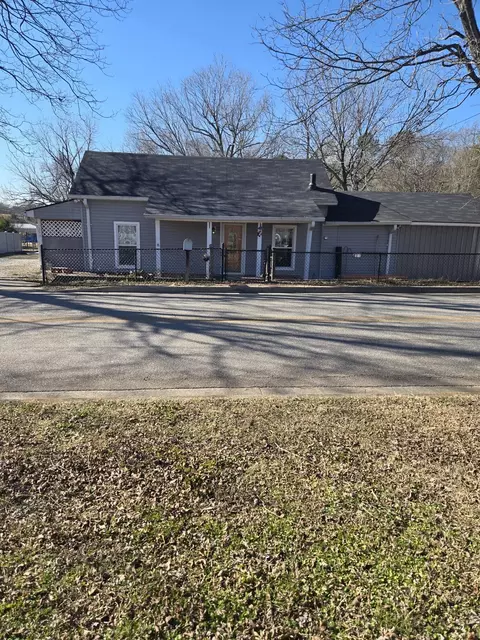 213 Lumber St, Lincolnton, GA 30817