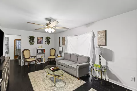 Living - 2423 Eagle Dr, Augusta, GA 30906 photo 7 of 10