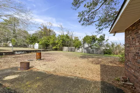 Exterior - 2423 Eagle Dr, Augusta, GA 30906 photo 6 of 10