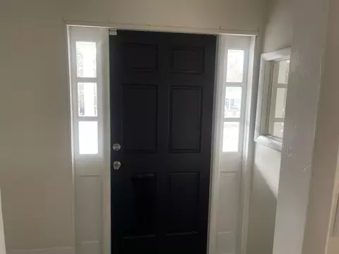 Entry Way - 426 Salem Rd, Thomson, GA 30824 photo 1 of 3