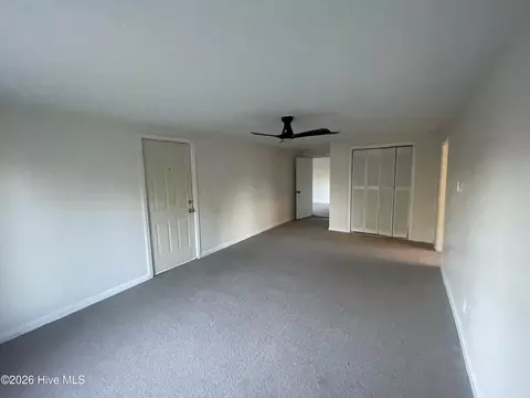 Living - 426 Salem Rd, Thomson, GA 30824 photo 3 of 4