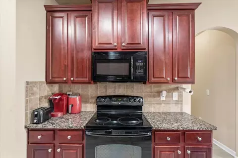 Kitchen - 2111 Willhaven Dr, Augusta, GA 30909 photo 2 of 3