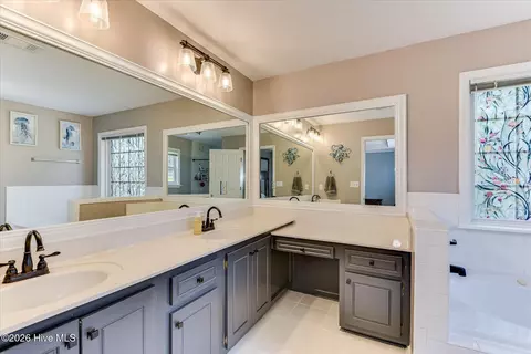 Bath - 4480 Cape Cod Dr, Evans, GA 30809 photo 3 of 6