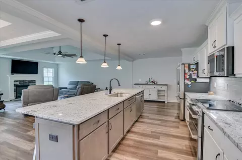 Kitchen - 839 Goodale Dr, Augusta, GA 30909 photo 3 of 4