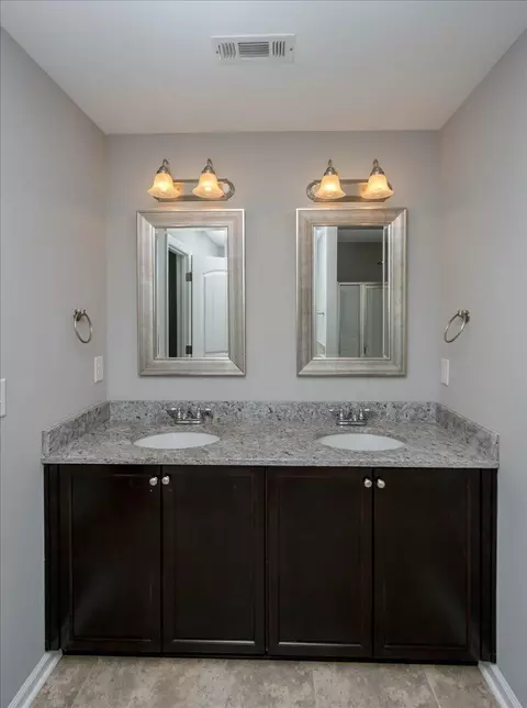 Bath - 2332 Malone Way, Evans, GA 30809 photo 3 of 8