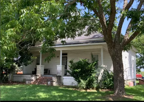 203 S Wrens Cir, Wrens, GA 30833
