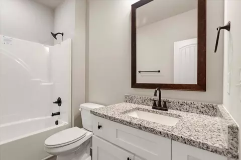 Bath - 514 Fairhope St, Augusta, GA 30901 photo 3 of 3