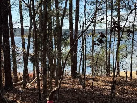 4-14 Old Ferry Rd, Mccormick, SC 29835
