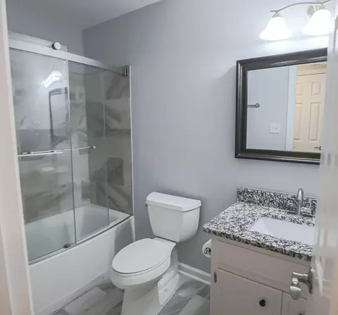 Bath - 4593 Millhaven Rd, Martinez, GA 30907 photo 6 of 7