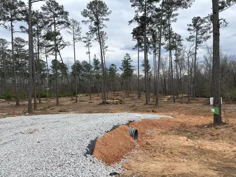 5672 White Oak Rd, Appling, GA