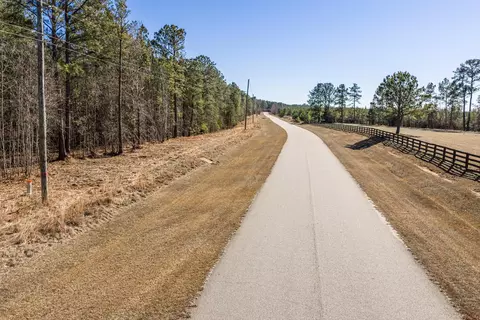 1036 Chennault Dr, Lincolnton, GA 30817