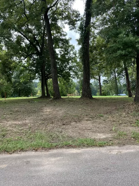 165 River Bend Dr, Clarks Hill, SC 29821