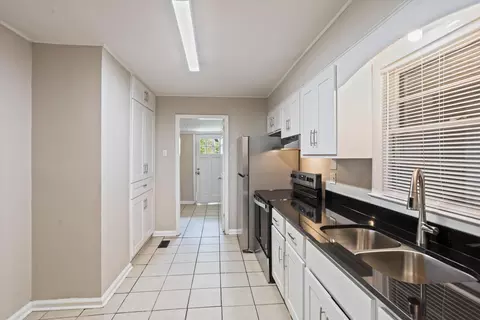 Entry Way - 2562 Ivey Rd, Augusta, GA 30906 photo 1 of 2