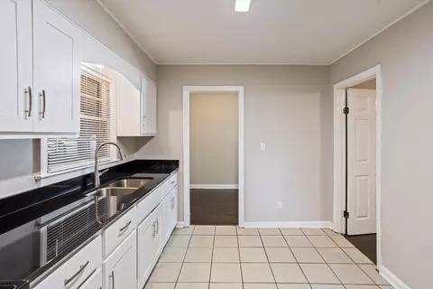Entry Way - 2562 Ivey Rd, Augusta, GA 30906 photo 2 of 2