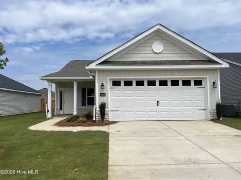 8902 Snelling Dr, Aiken, SC 29803