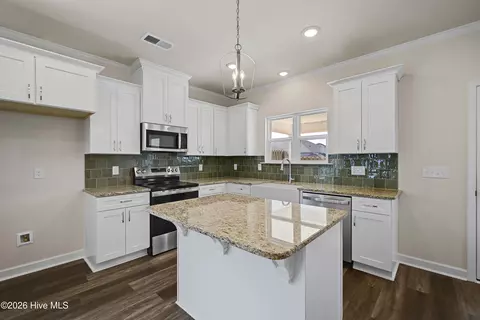 Kitchen - 8902 Snelling Dr, Aiken, SC 29803 photo 2 of 8