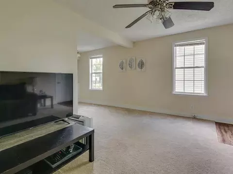 Living - 1122 Murphy St, Augusta, GA 30904 photo 1 of 2