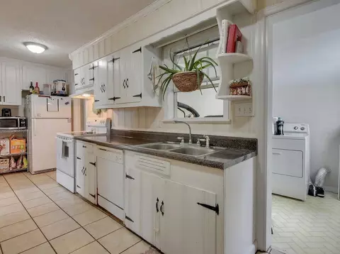 Kitchen - 1122 Murphy St, Augusta, GA 30904 photo 3 of 3