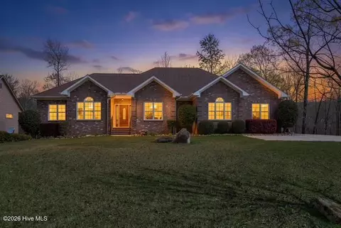 1071 Outrigger Dr, Lincolnton, GA 30817