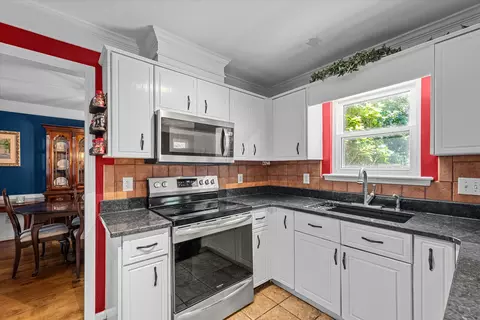 Kitchen - 4099 Eagle Nest Dr, Evans, GA 30809 photo 3 of 6