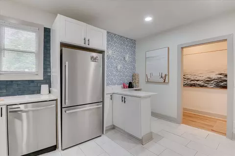 Kitchen - 940 Heard Ave, Augusta, GA 30904 photo 5 of 9