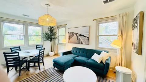 Living - 940 Heard Ave, Augusta, GA 30904 photo 3 of 3