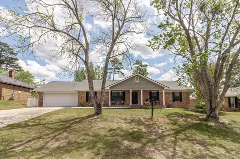 4344 Creekview Dr, Hephzibah, GA 30815